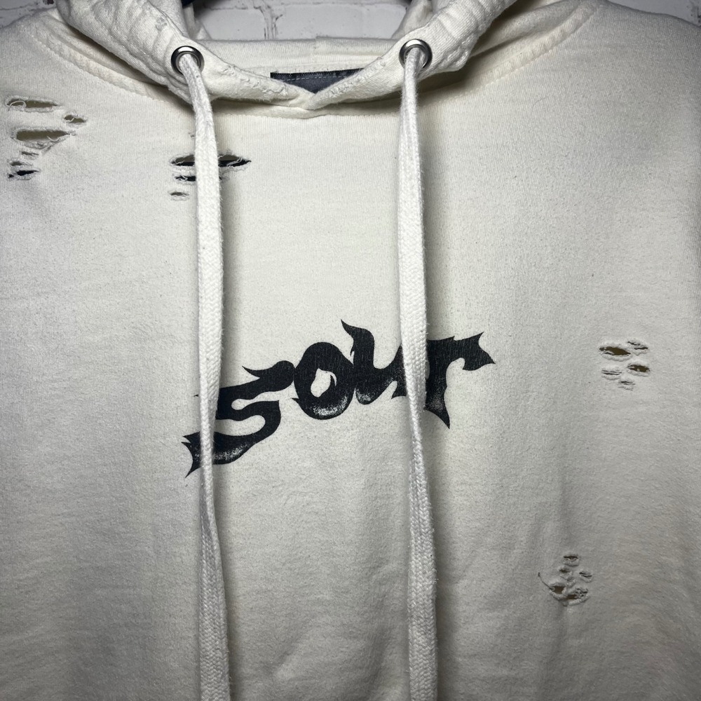 ✨Olivia Rodrigo Sour Tour Cream Distressed Hoodie Fairy Art Wings Pullover Sz M - Picture 3 of 9